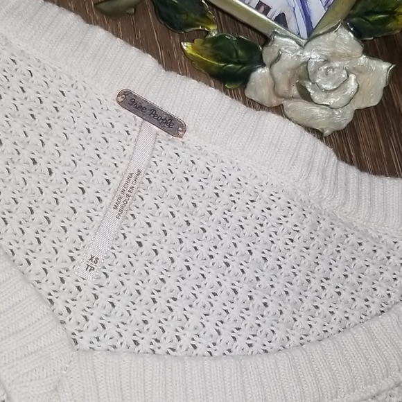 Free People Cream Cold Shoulder Sweater, Size XS - Picture 2 of 7